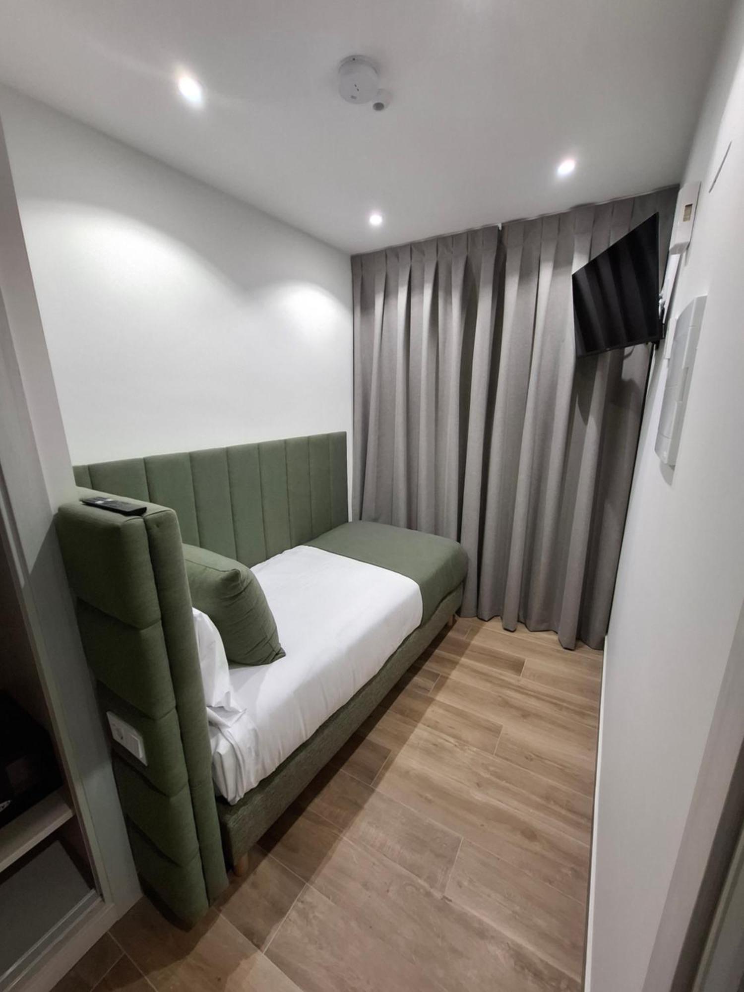 Hostal San Blas Madrid Exterior foto
